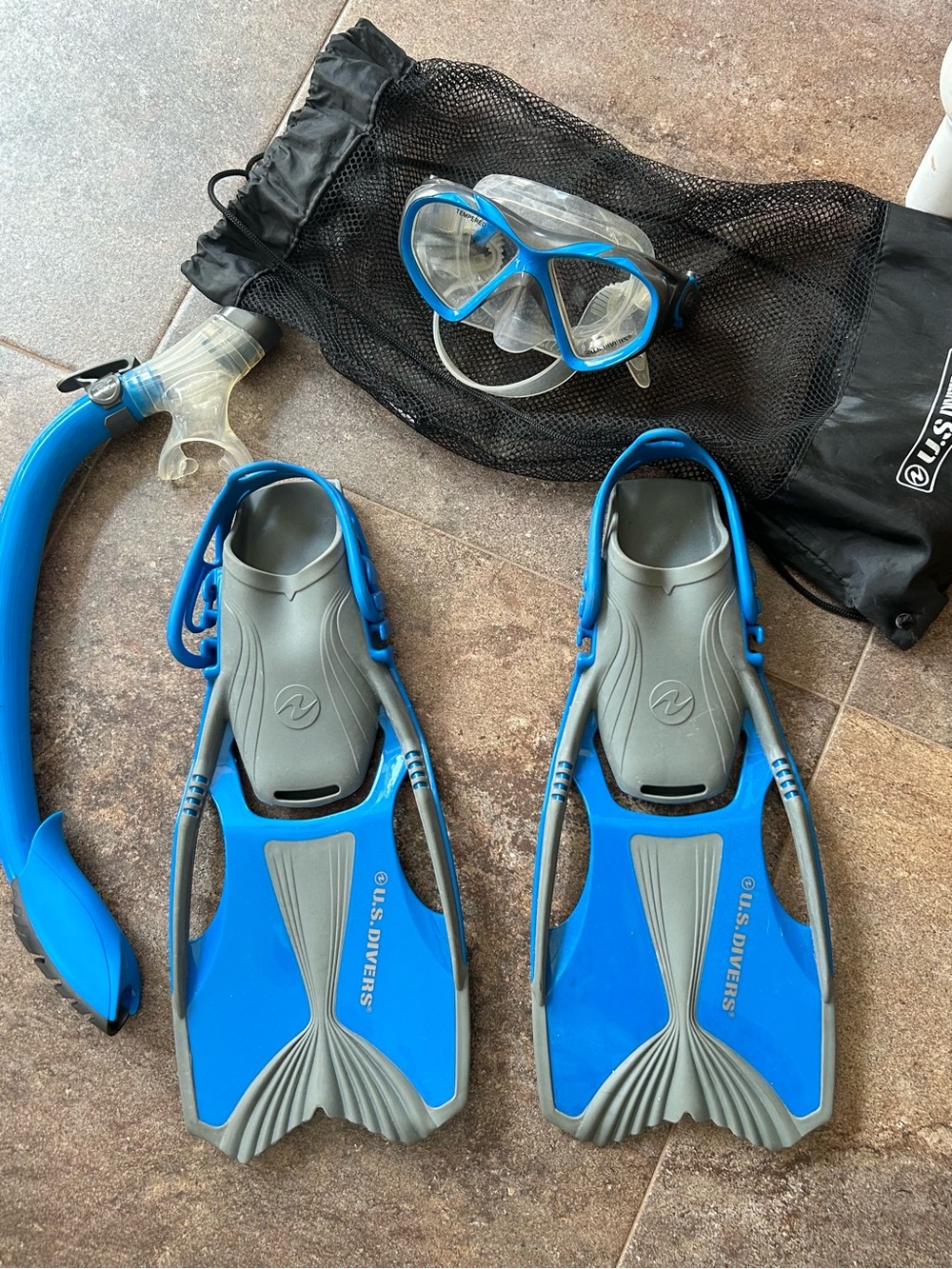 U.S. Divers Dorado Jr Snorkeling Set Size S Fits Kids Shoe Size 9-13